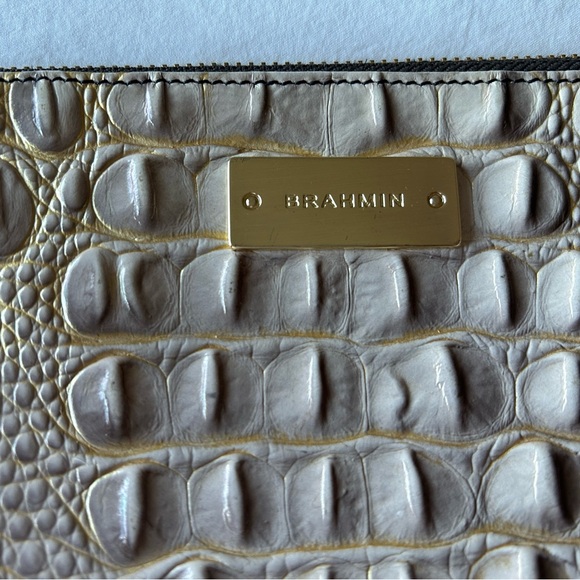 Rarely used embossed leather Brahmin clutch - Picture 4 of 5